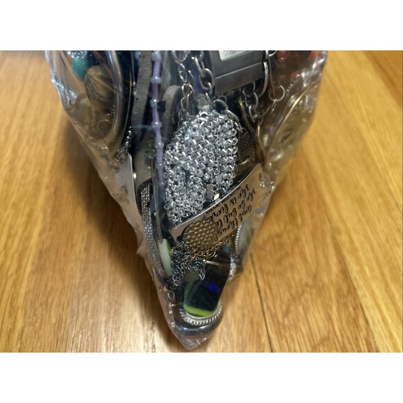 4LB SCRAP JUNK Jewelry Lot Craft Harvest Repurpose salvage Broken Vintage-Now - Picture 7 of 10